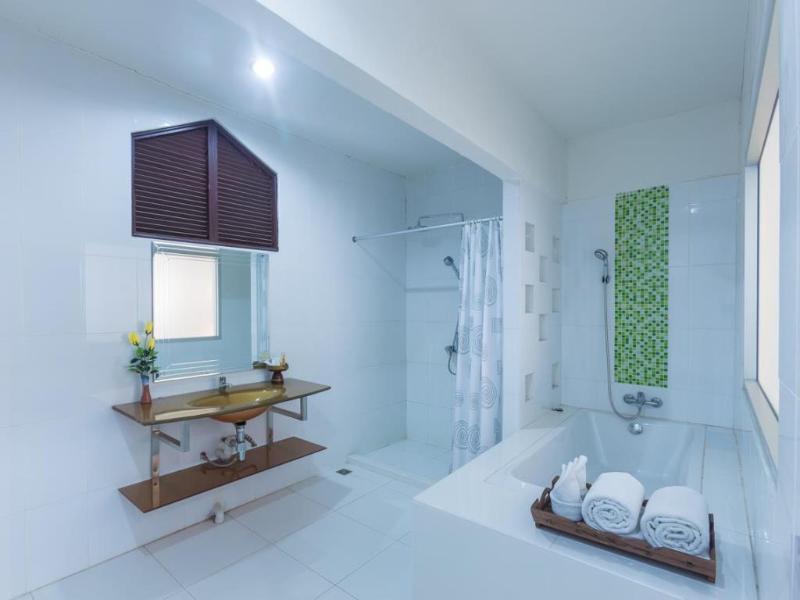 Bua Raya Hotel Chiang Mai Exteriör bild
